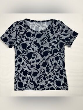Ann Taylor Factory Short Sleeve Blue Floral Print Tee Women’s M
